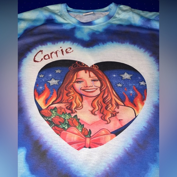 Carrie shirt and keychain - Picture 5 of 7